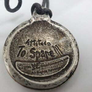 WWF Pendant 1999 World Wrestling Federation Bowlerama Attitude to Spare Pendant